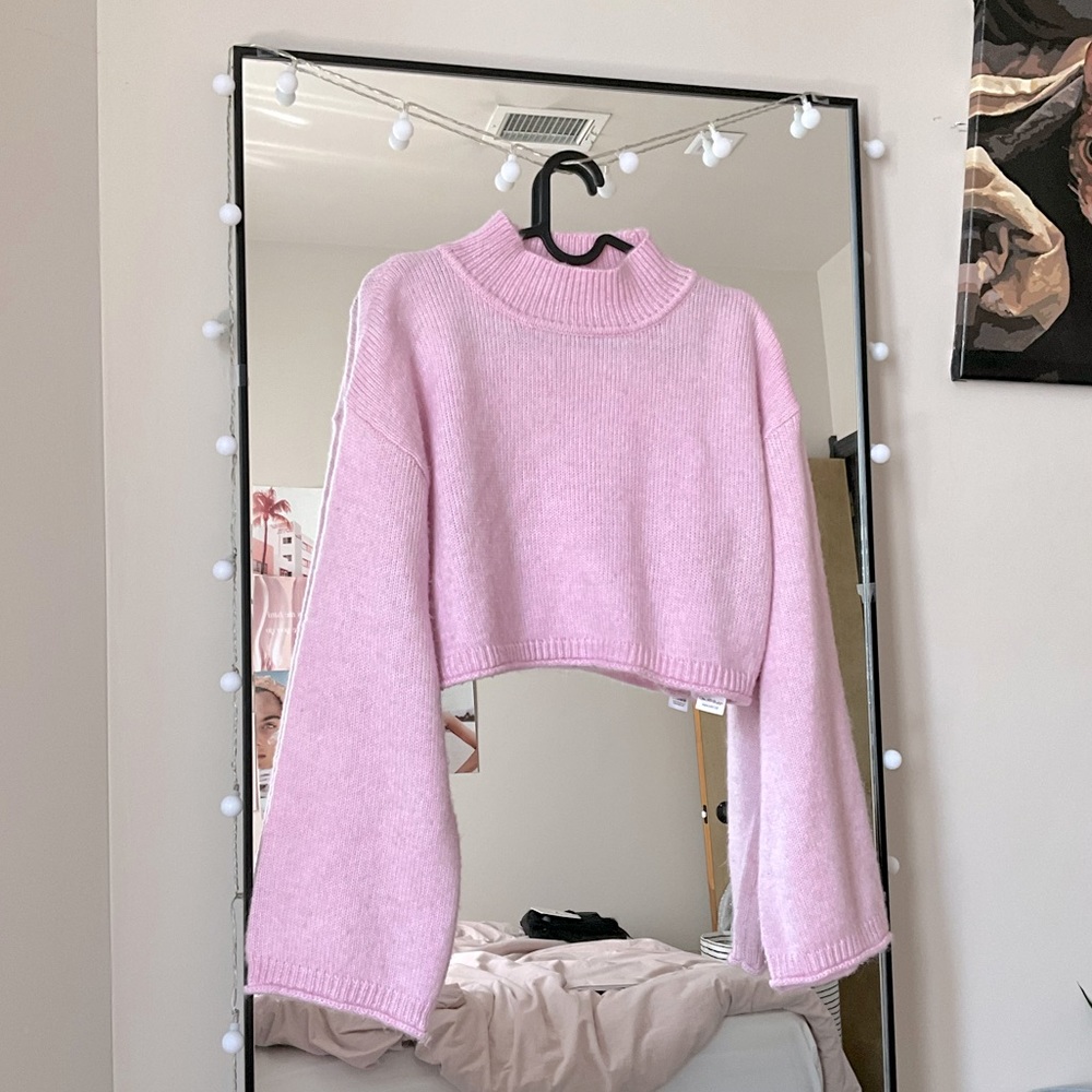 Crop sweater